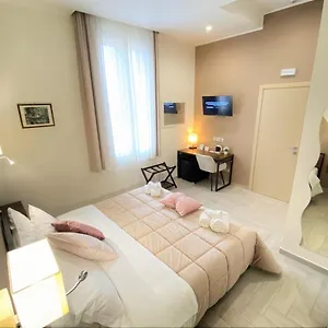 bb-de-nava-suite.taorminaitalyhotels.com/